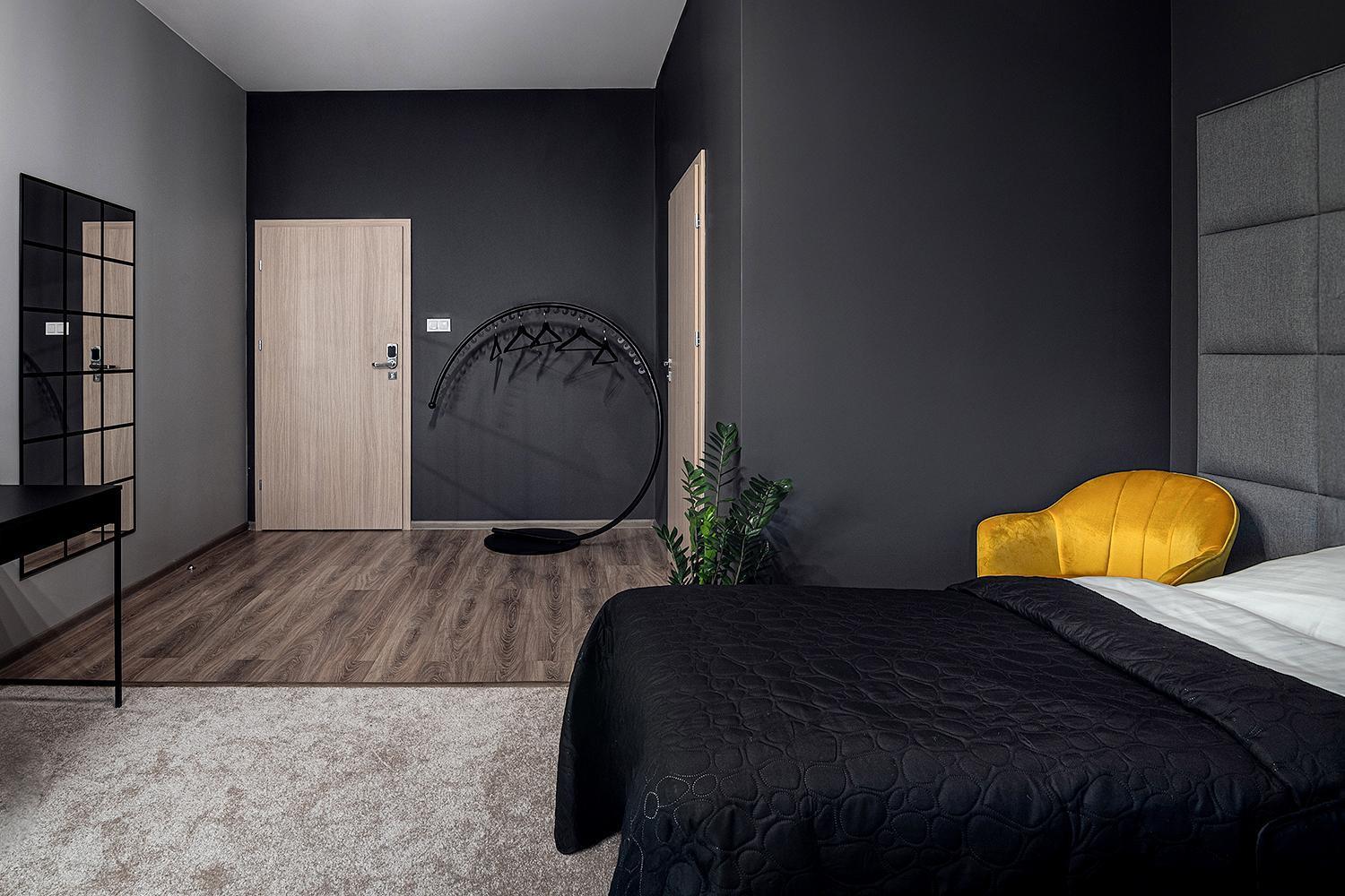 Hotel Absolwent Gostyń Екстериор снимка