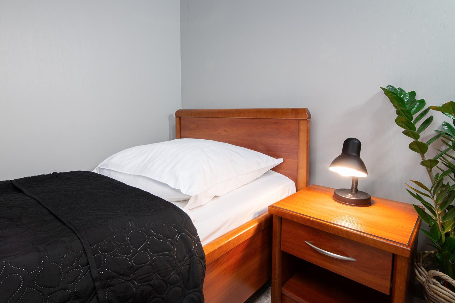Hotel Absolwent Gostyń Екстериор снимка